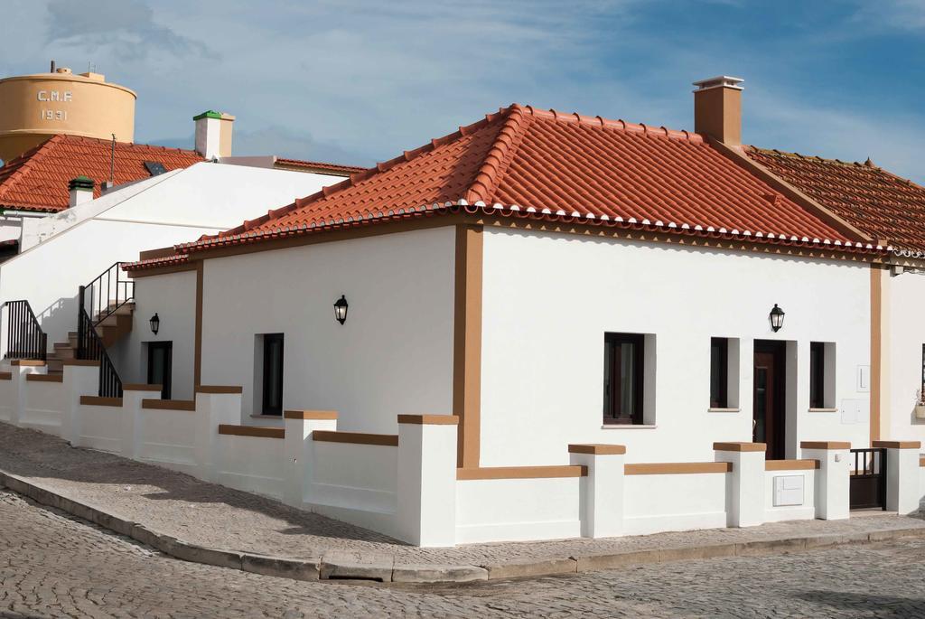 Westside Beach House Peniche Exteriör bild