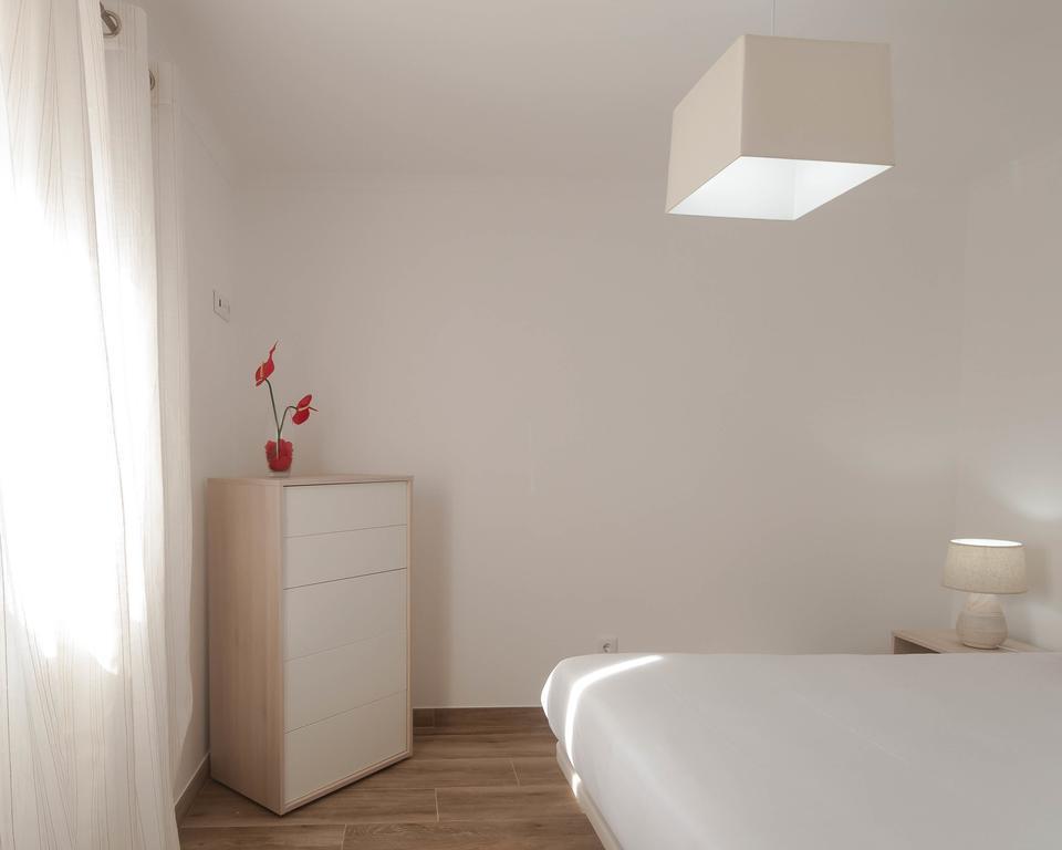 Westside Beach House Peniche Exteriör bild